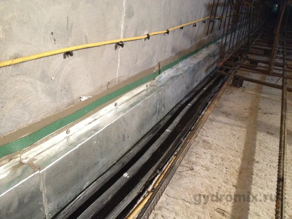 Профиль ПНР 20×4 АКВАСТОП изготовлен из гидрофильной резины и предназначен для герметизации швов бетонных конструкций